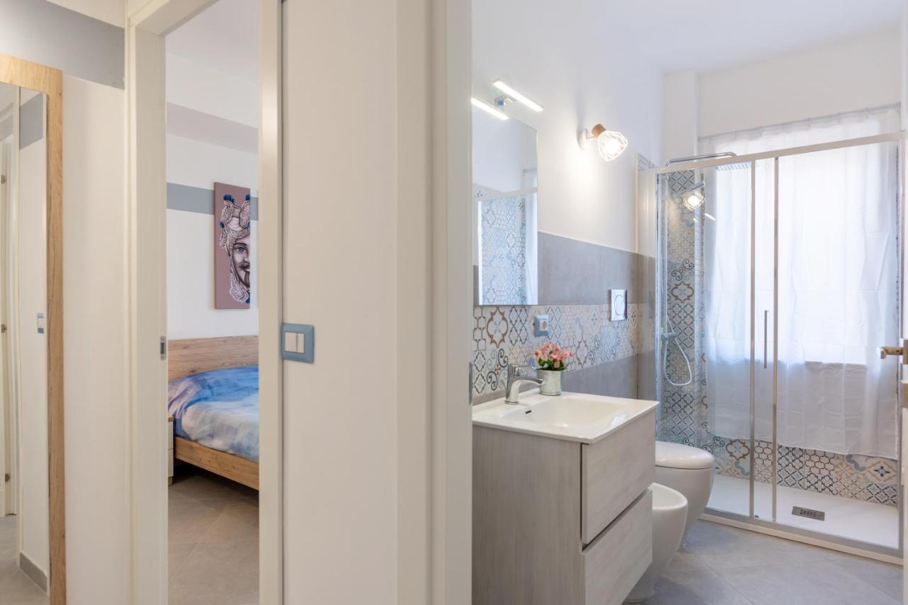 La Casa Di Tobia & Little Paradise Beach Apartments Giardini-Naxos Extérieur photo