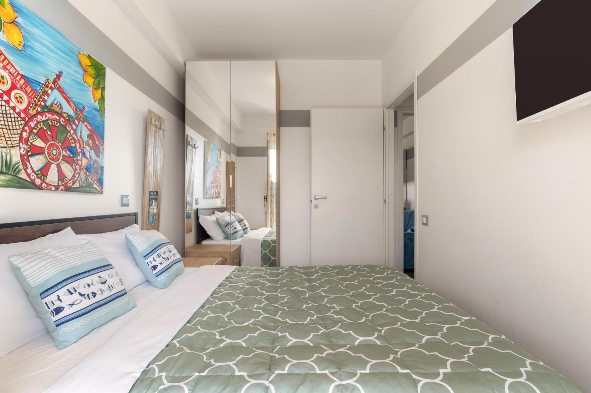 La Casa Di Tobia & Little Paradise Beach Apartments Giardini-Naxos Extérieur photo
